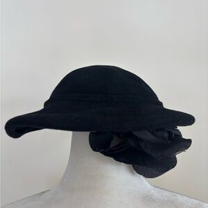 Vintage Ann Taylor 1940s–50s Cloche Style Maggie Vall New York Genuine Velour